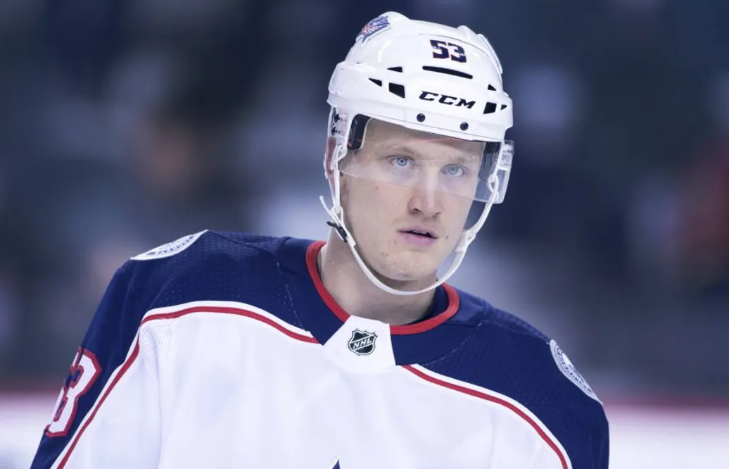 Svenskbacken stannar i NHL-klubben – skriver nytt kontrakt