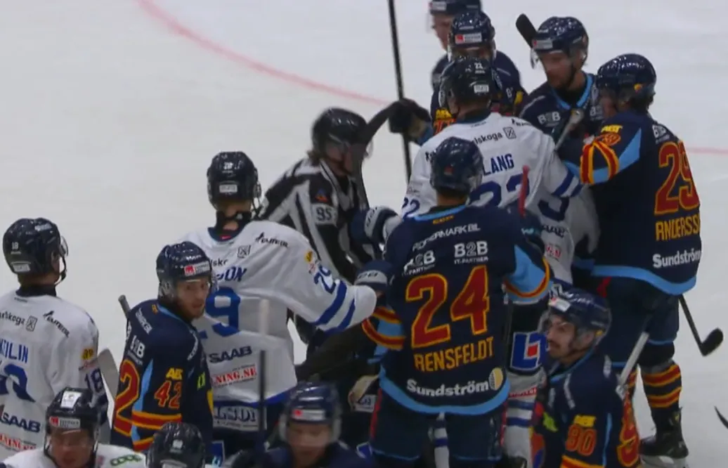 Fyra spelare stängs av – efter storbråket