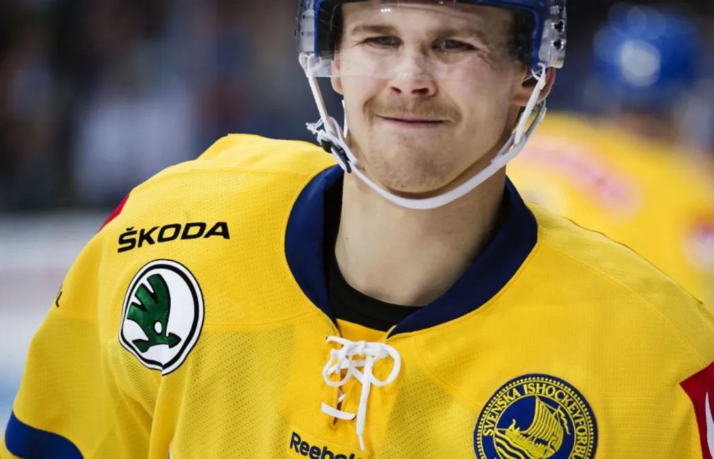 Med på uppvärmning – men comebacken ser ut att dröja för HV71:s prestigevärvning