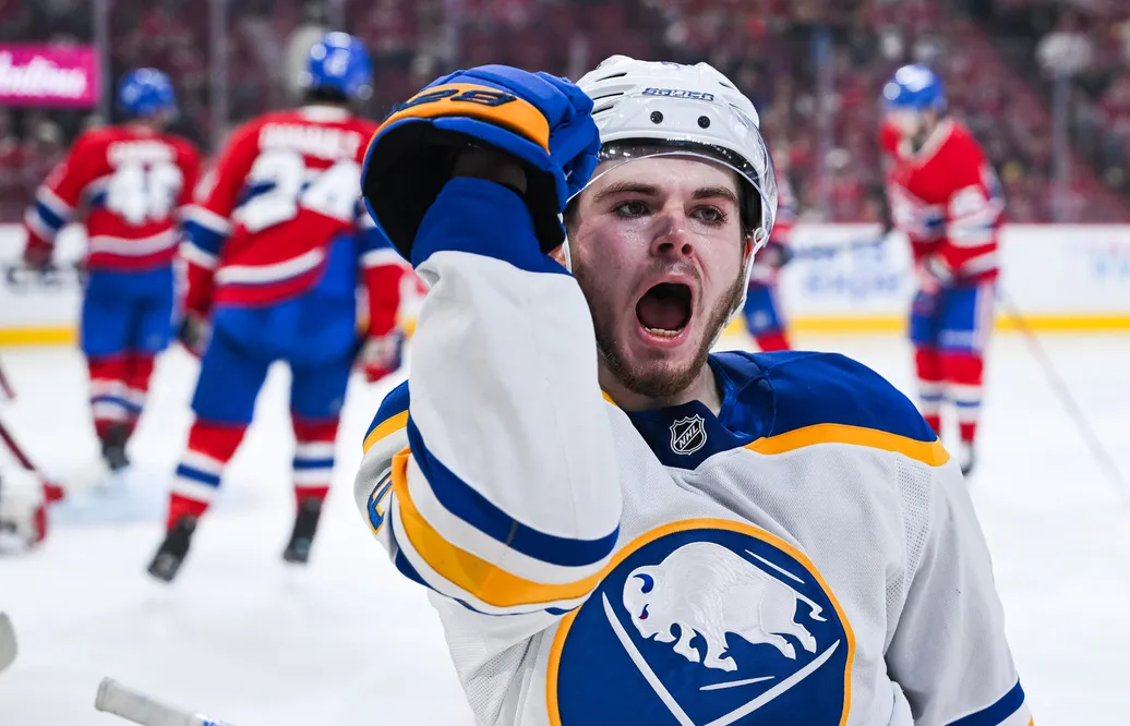 Zach Benson cashar in efter genombrottet med Buffalo Sabres. Foto: David Kirouac-Imagn Images