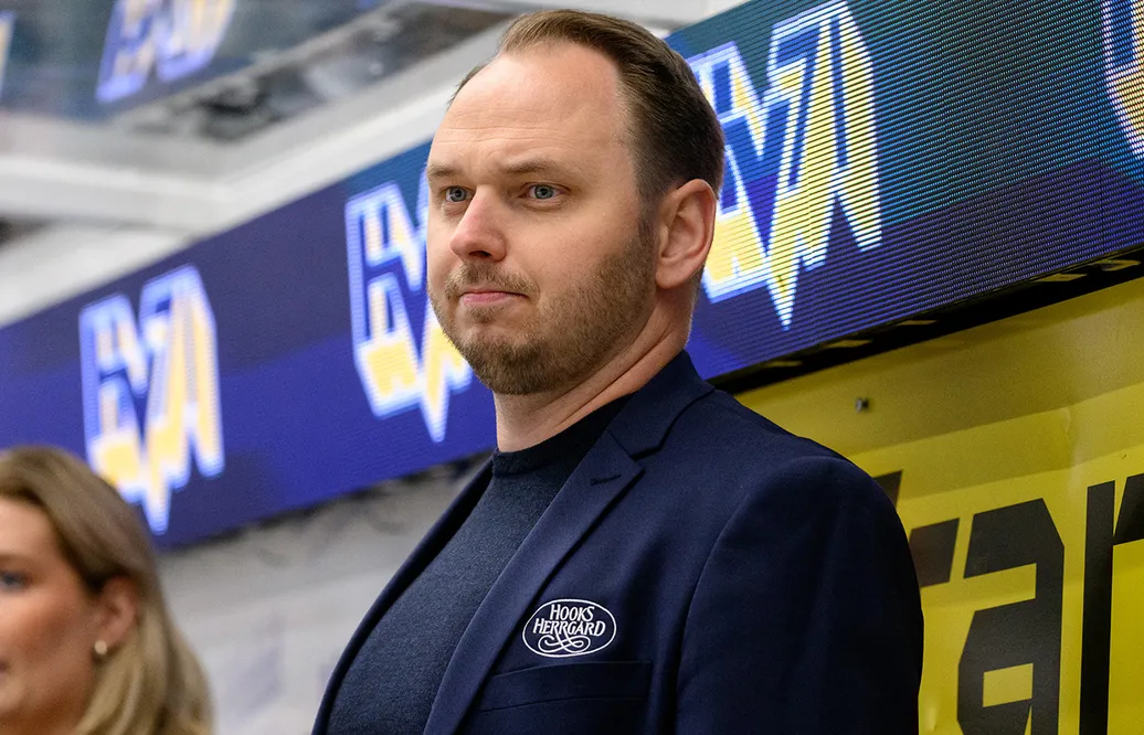 Agerar inför kvalet – värvar ny forward