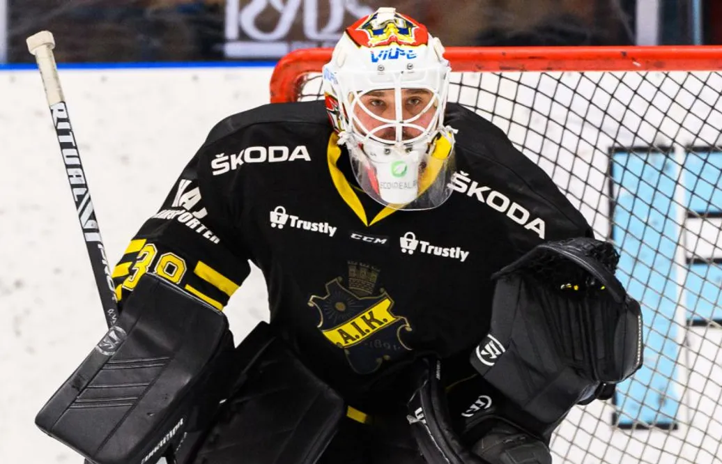 Fick lämna AIK – öppnar för att stanna i Sverige