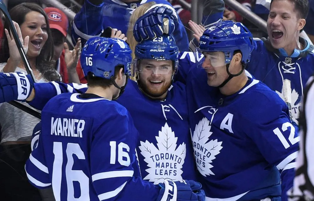 William Nylander en av hjältarna – efter knasig studs i galen vändning