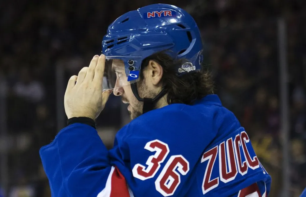 På väg att bytas bort – nu sätts Zuccarello upp på läktaren