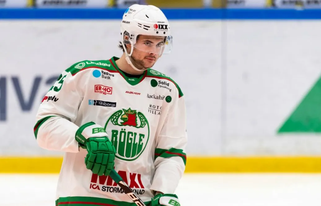 Tidigare Röglespelaren ansluter till Modo