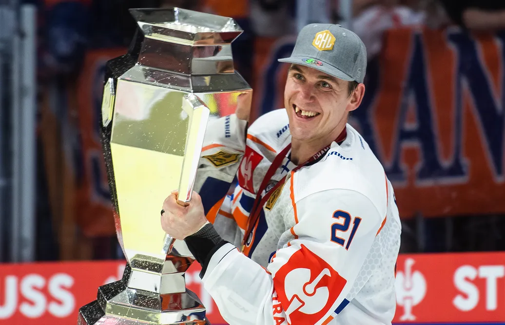 Jori Lehterä sätter hockeykarriären på paus.
