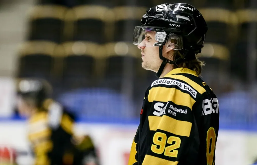 Ryktas till SHL-konkurrent: ”Vi får se vad som händer”