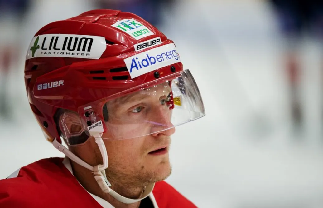 Veteranbacken stannar i SHL-klubben: ”Gjort ett bra jobb sedan han kom hit”