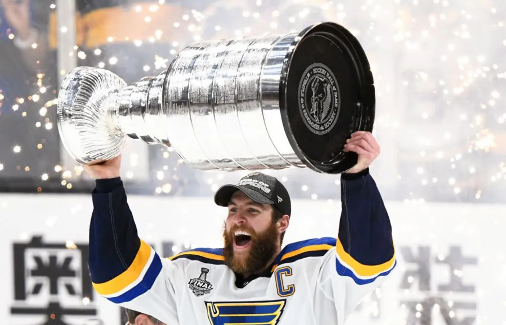 Pekar ut klubbarna som jagar Alex Pietrangelo
