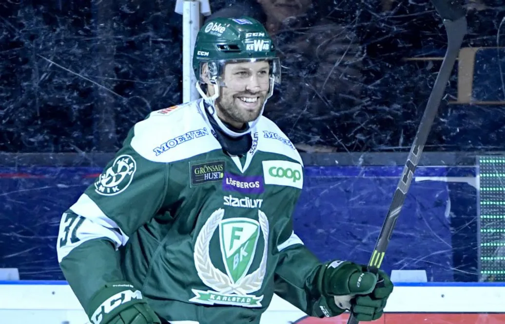 Dick Axelssons kyliga svar efter målsuccén: ”Jag leder hellre assistligan”