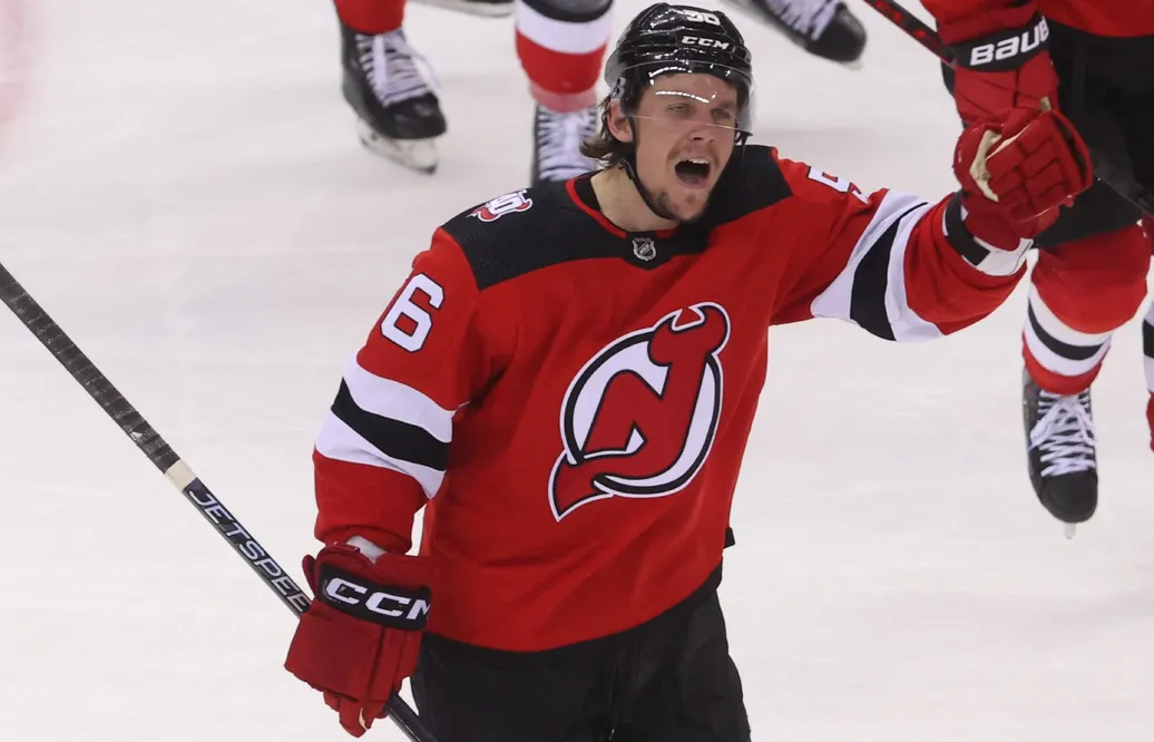 Erik Haula förlänger kontraktet med New Jersey Devils