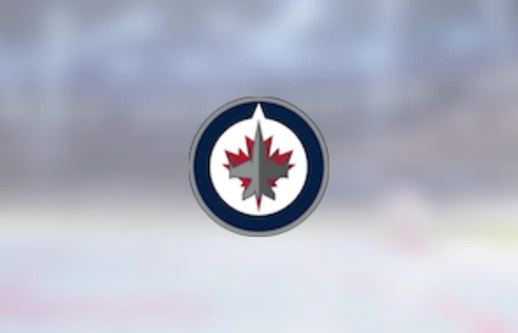 Pierre-Luc Dubois förlänger med Winnipeg Jets
