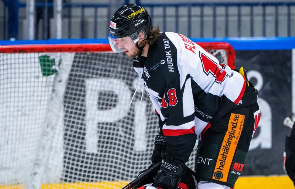 Hockeyettans poängbästa back tillbaka i Hockeyallsvenskan