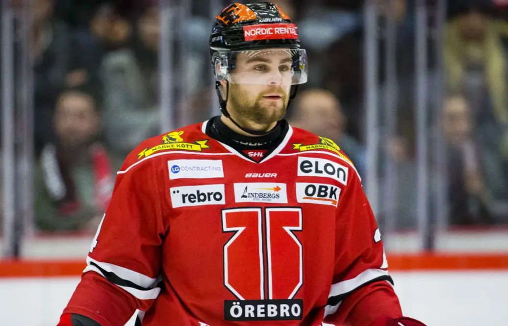 Kanadensaren tvingas lämna Örebro