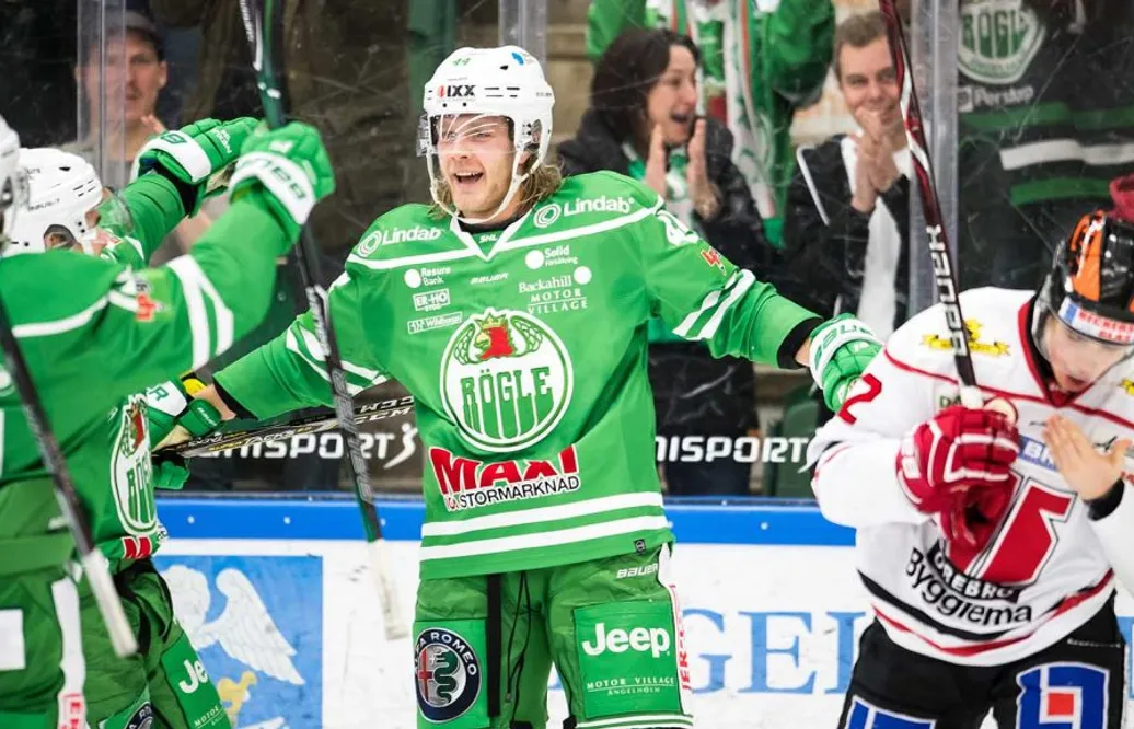 Ingen miss att värva Olle Liss – sänkte konkurrenten i sin andra SHL-match: ”Skitkul”