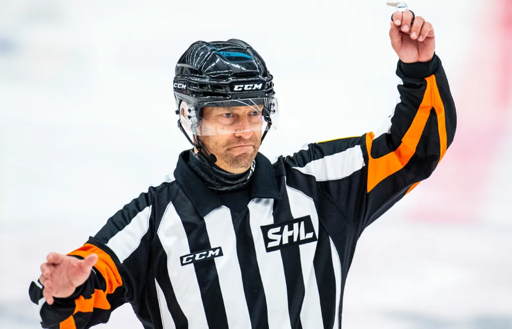 Sören Persson kan ha dömt sin sista match: “Var inte så här jag ville sluta”