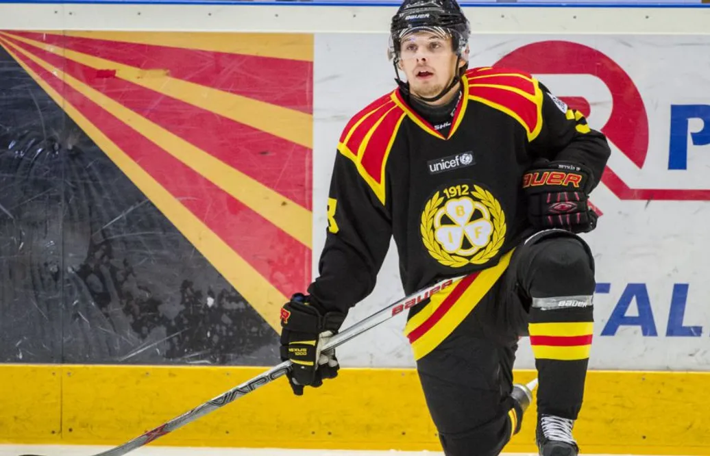 Vita Hästen värvar tidigare Brynäsjunior