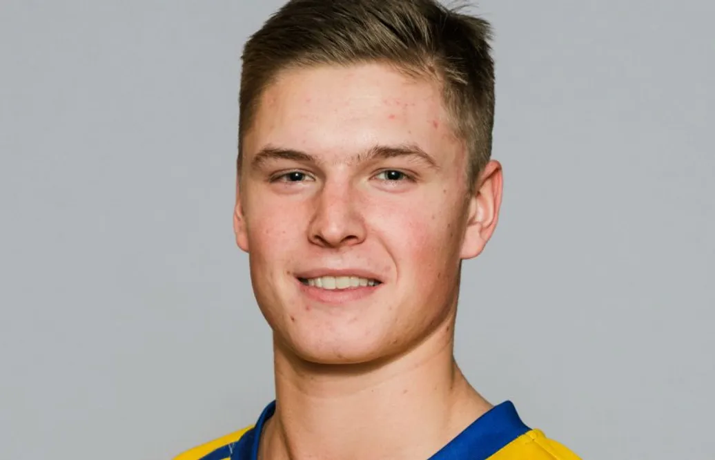Har inte SHL-debuterat än – nu skriver JVM-backen NHL-kontrakt