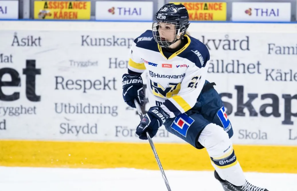 HV-forwarden slipper straff för butt-ending