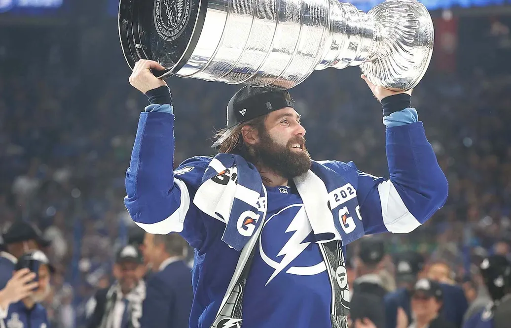 Pat Maroon har vunnit Stanley Cup tre år i rad – förlänger kontraktet