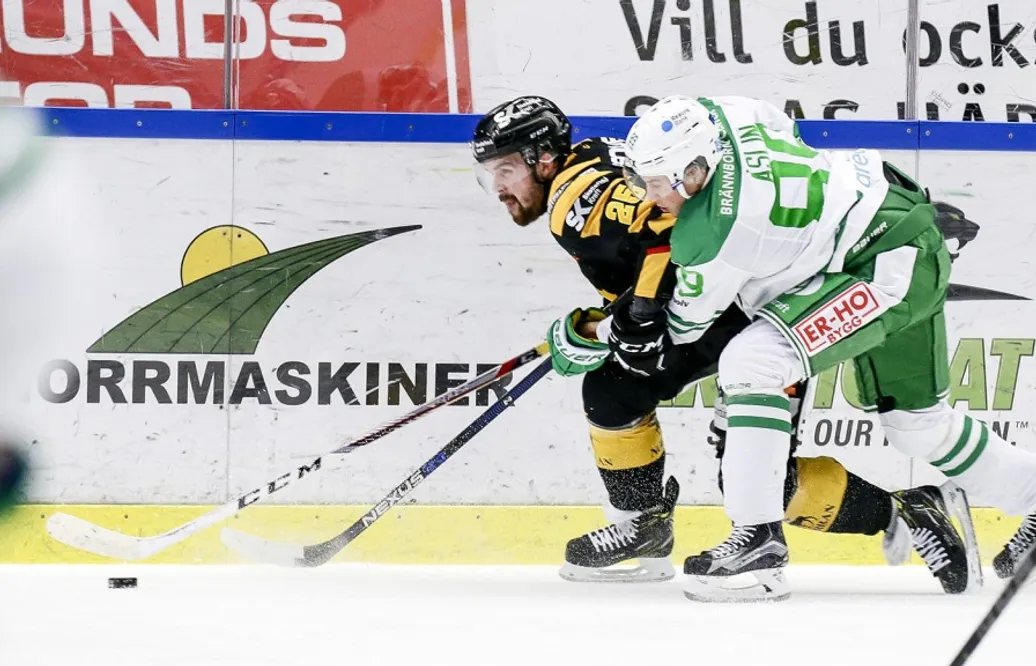 Röglespelare stängs av efter domarhån