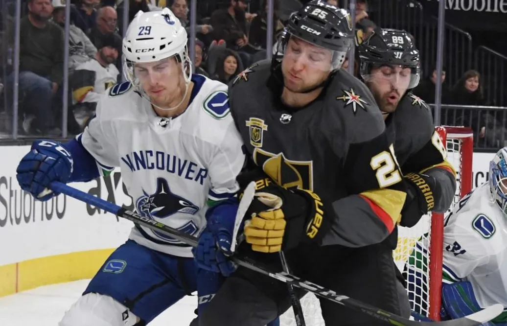 Svenskens mäktiga resa fullbordad – i natt debuterade han i NHL