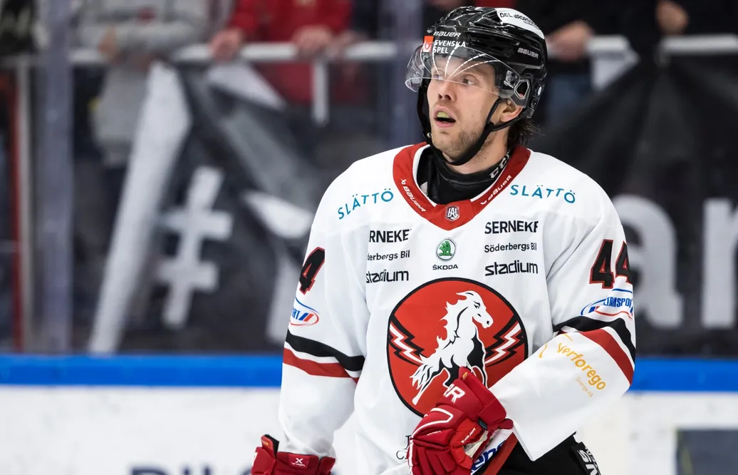 Erik Ullman byer klubb – klar för HK 32