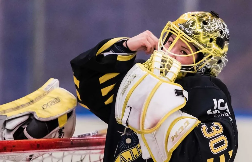 SDHL-SVEPET: Stormatch av keepern i comebacken