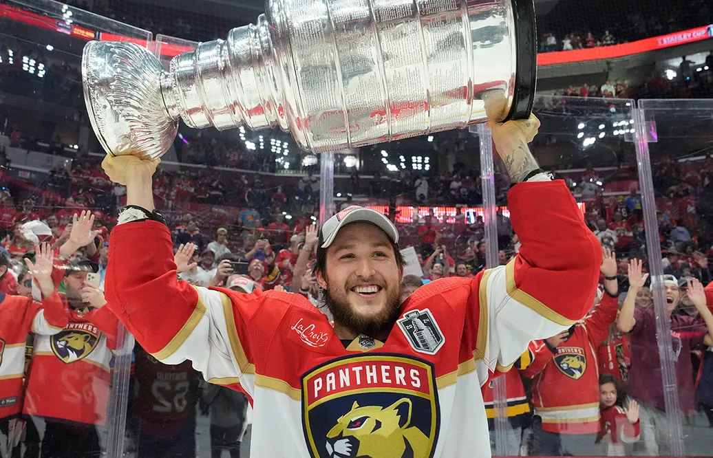 Uppgifter: Brandon Montour skriver sjuårskontrakt med Seattle
