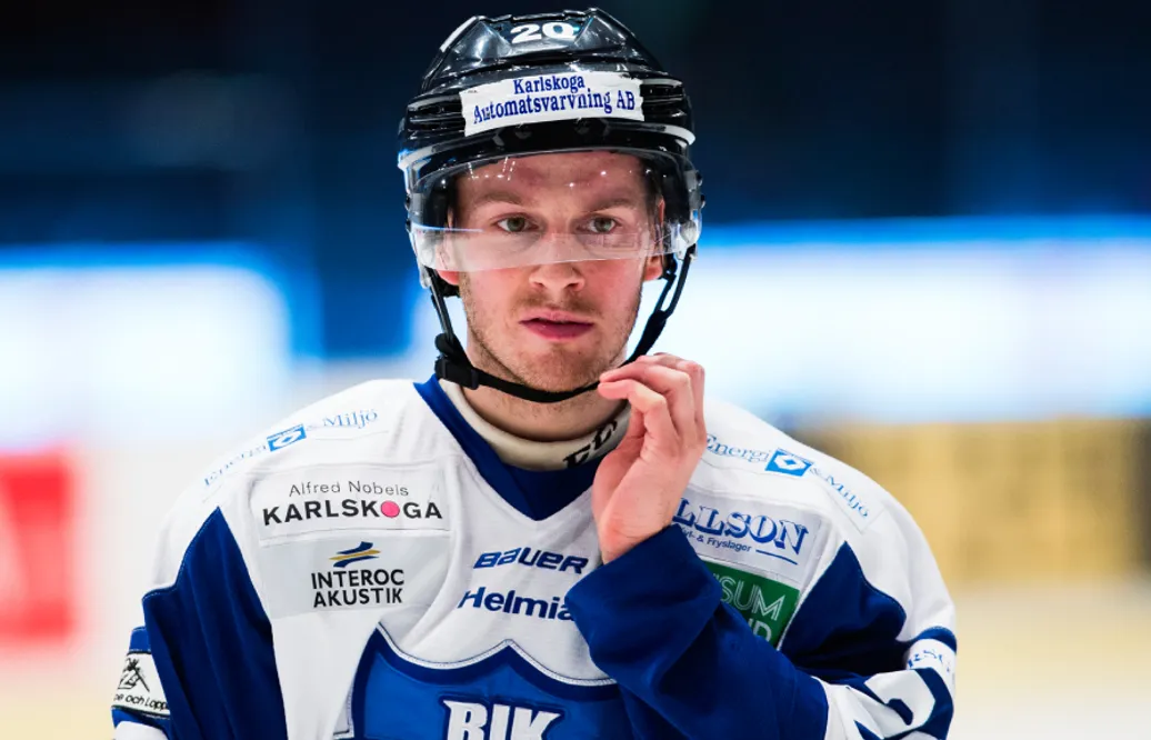 Erik Thorell stannar i Sparta Prag