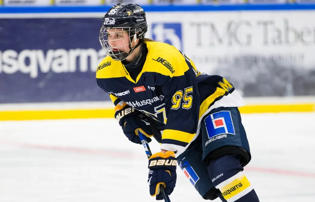 SDHL-SVEPET: Stjärnan blev hattrickhjälte – har varit inblandad i alla lagets mål