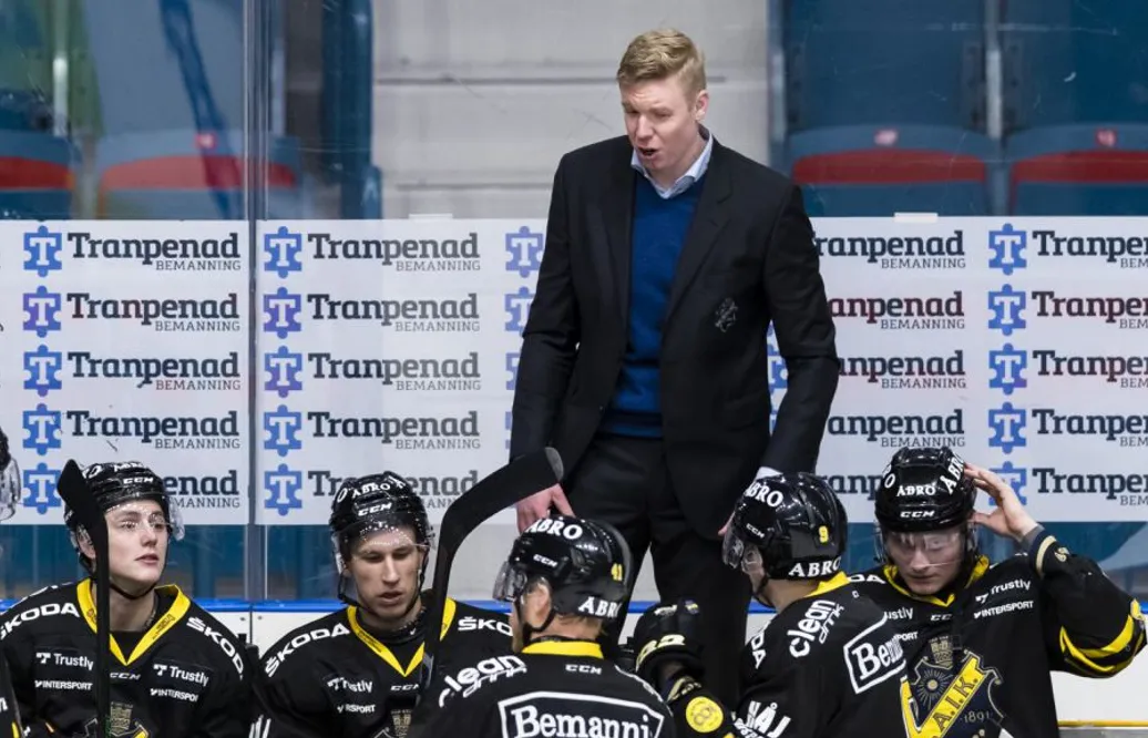 Spelade tre KHL-matcher den här säsongen - klar för AIK