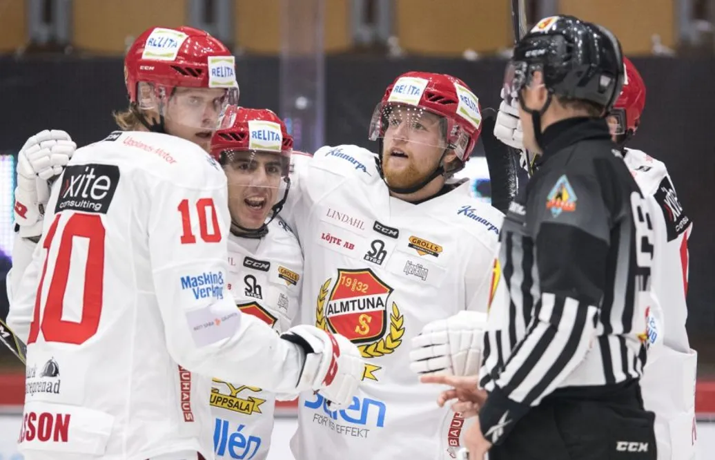 Allsvenska klubben lånar anfallare från Hockeyettan: ”Väldigt spelskicklig”