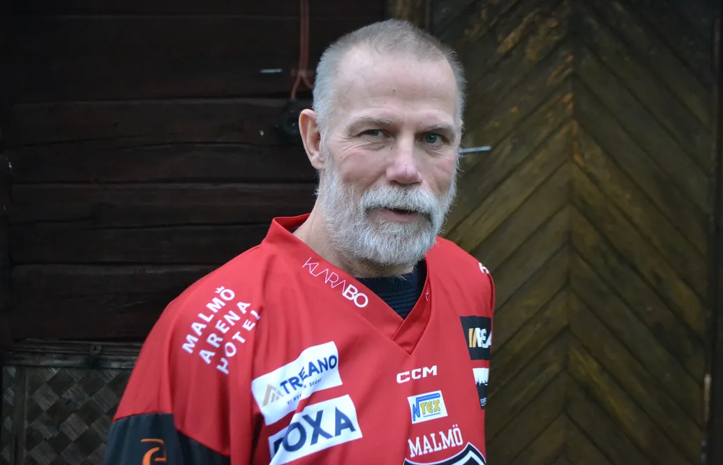 Lusth har efter spelarkarriären blivit tränare