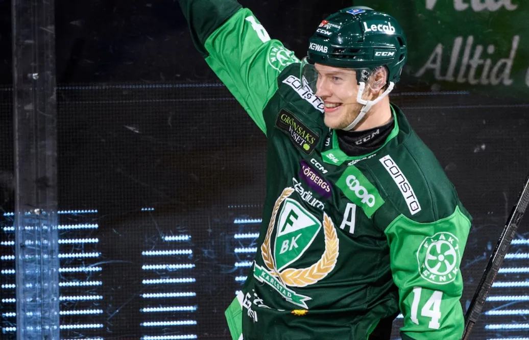 Fyra raka segrar för Färjestad – efter 4-3 mot Växjö