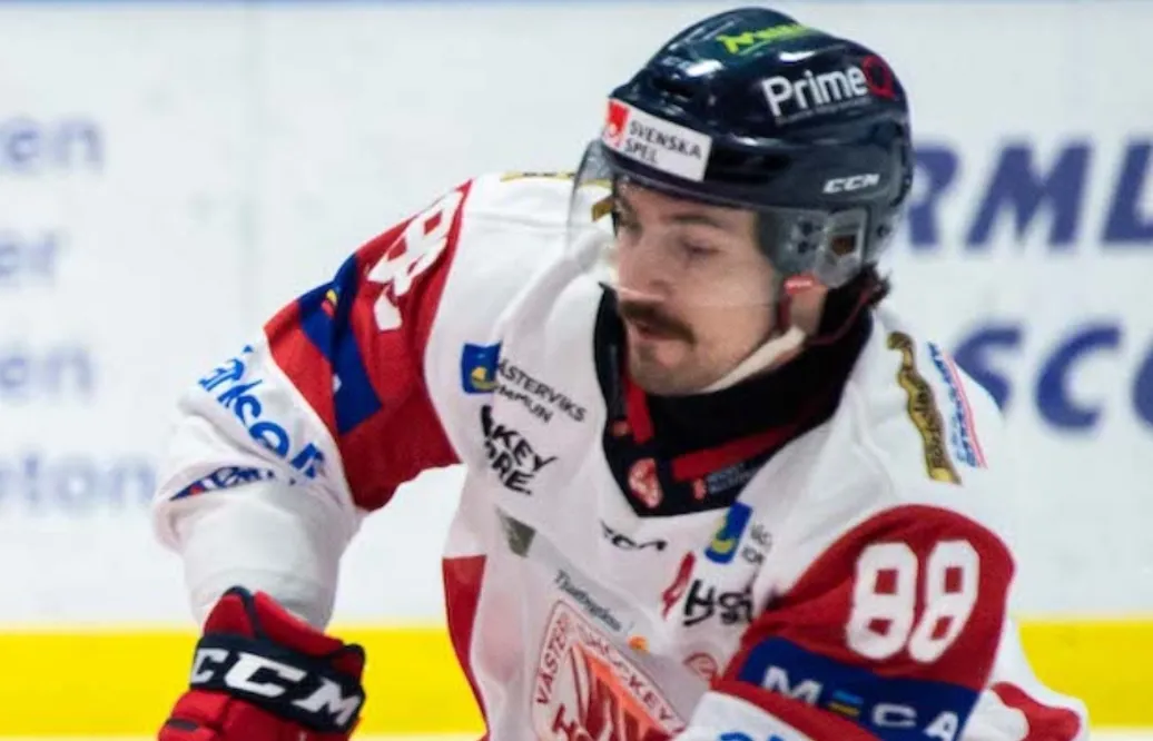 McKenzie med nytt hattrick – i överkörningen