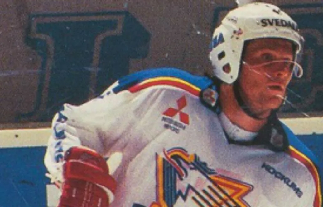 Gick i bräschen för Percys pågar – Old School Hockey Håkan Åhlund