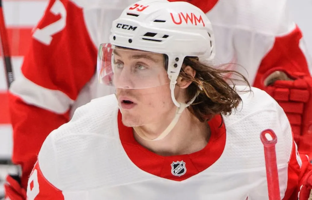 Tyler Bertuzzi placeras i Covid-19-protokollet
