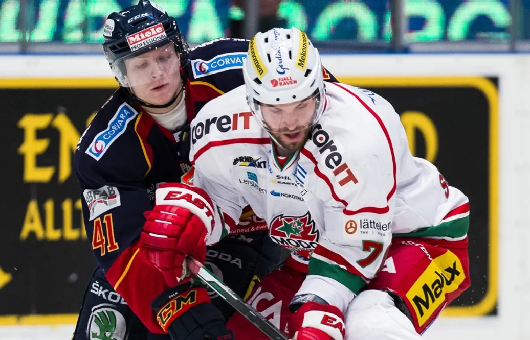 Modo bryter med landslagsforwarden