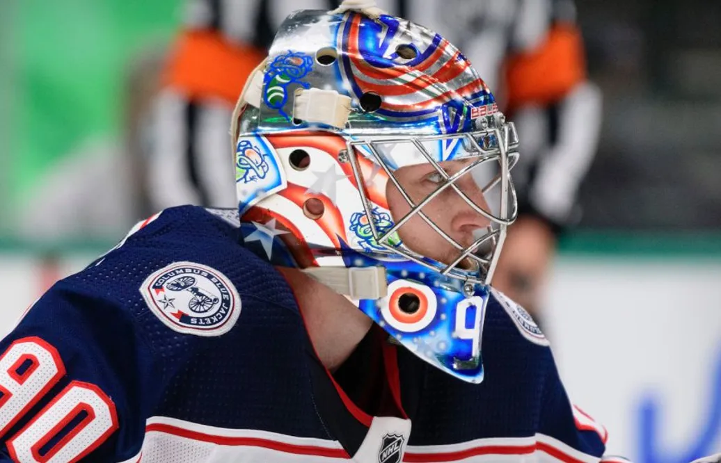 Elvis Merzlikins förlänger kontraktet i Columbus