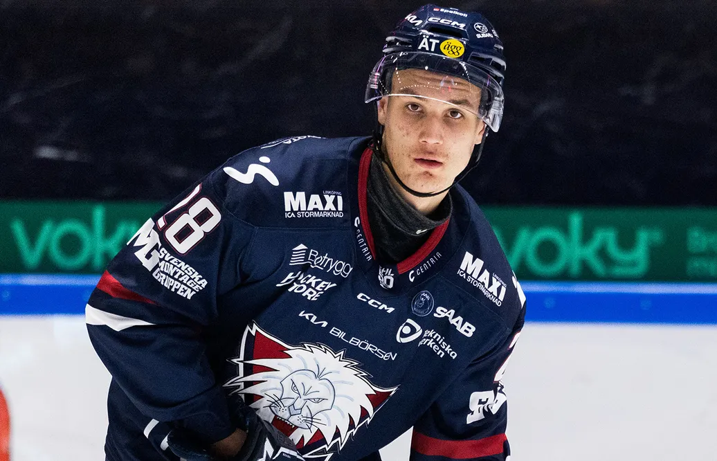 Melvin Nilsson ska spela med Almtuna under veckan. 