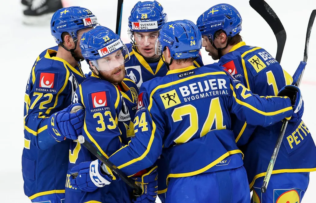 BESKEDET: Tre Kronor portar KHL-spelare