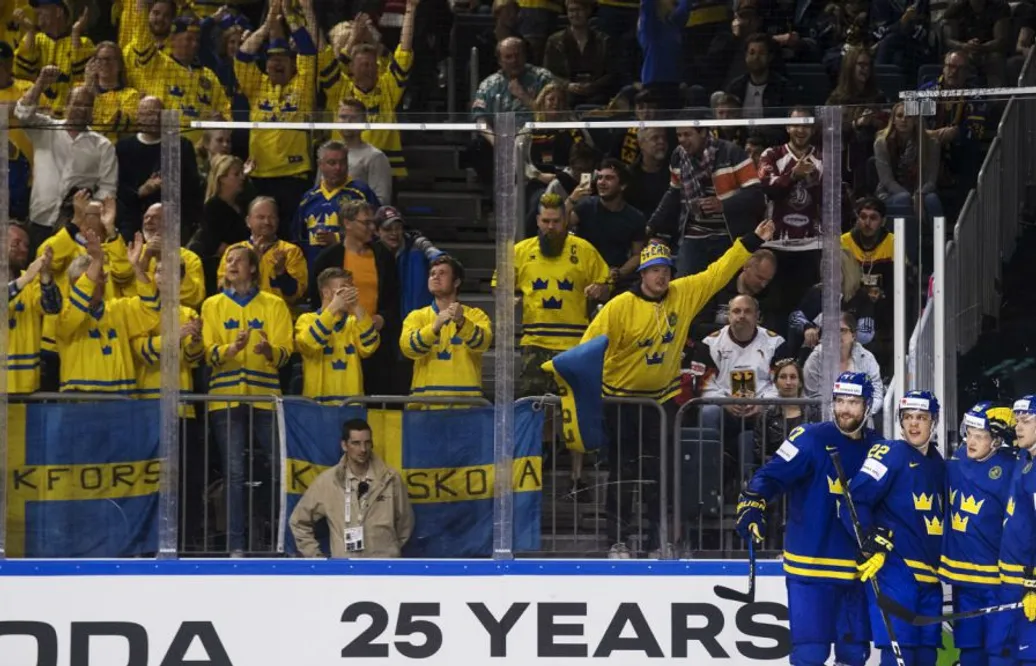 Svenskarna tog över Köln – bjöd på magisk nationalsång: ”Det var verkligen gåshud”
