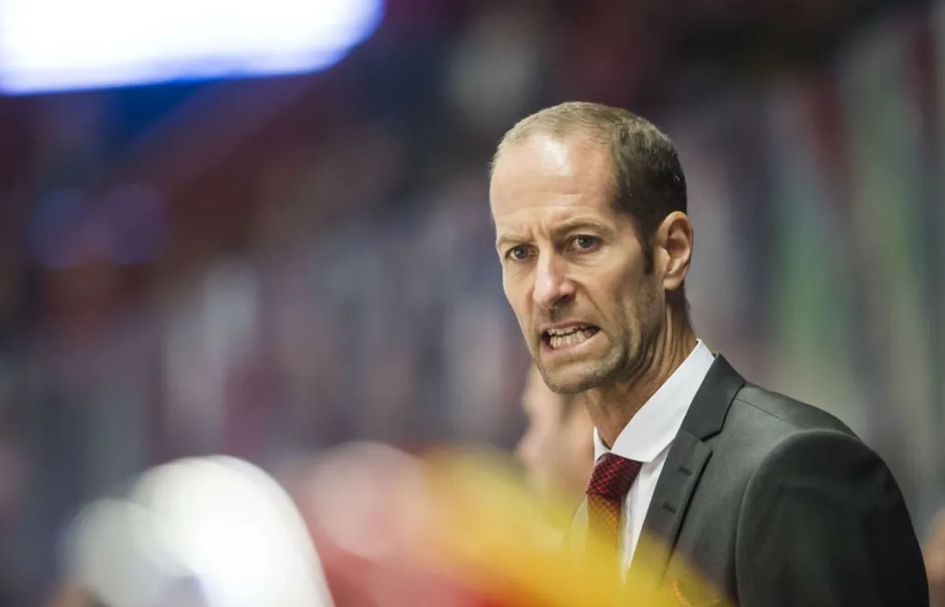 SHL-klubben gör förändringar – han kliver in