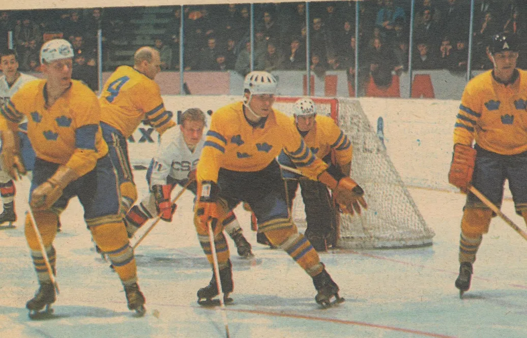 VM 1963 mot Tjeckoslovakien. Sura Pelle, Rolle Stoltz, Bert-Ola Nordlander, Kjell Svensson och Pära Härdin.