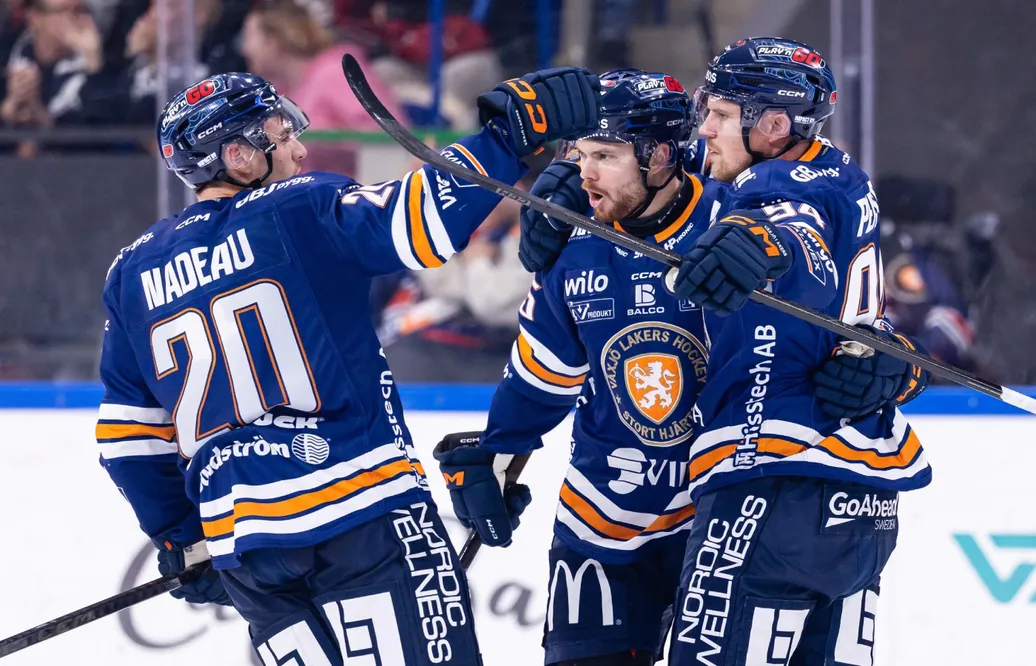 Växjös stjärnor hade show i första perioden.
Foto: Bidlbyrån