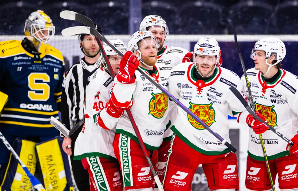 Christopher Liljewall och Viktor Lang om Moras val: "Vi ska visa att de valde fel"