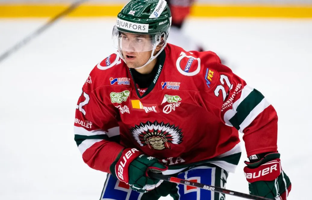 Har pekats ut som framtida kapten – förlänger kontraktet