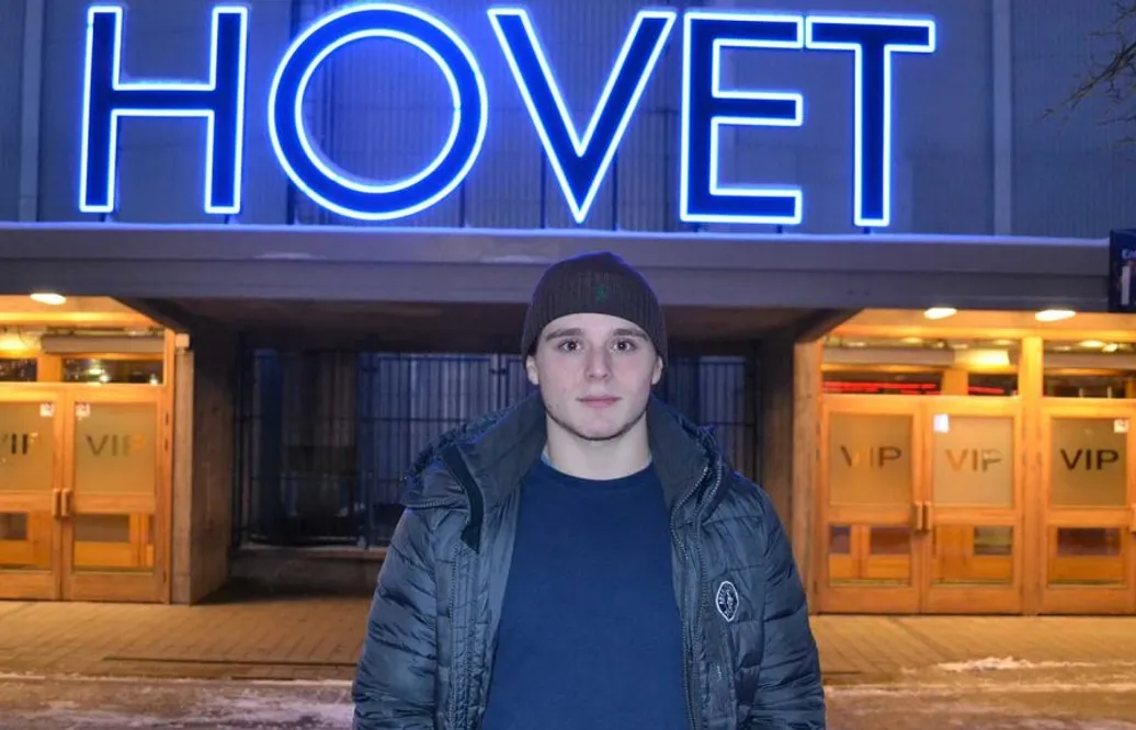 En del av den nya AIK-generationen – konkurrerar med kompisen om samma plats: ”Fullt krig”