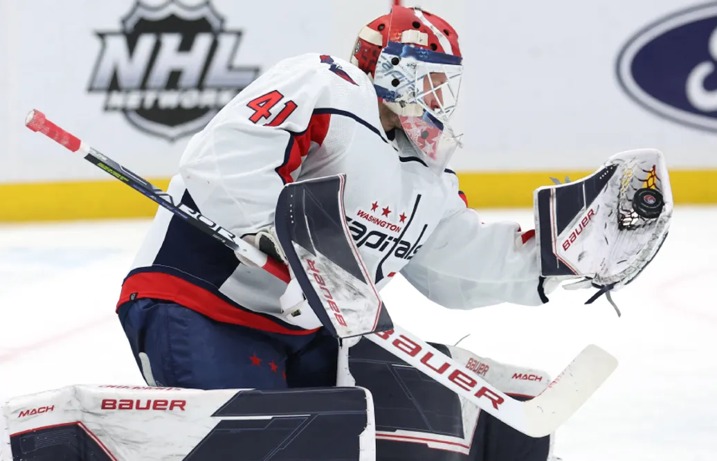 Vitek Vanecek trejdas från Washington Capitals till New Jersey Devils